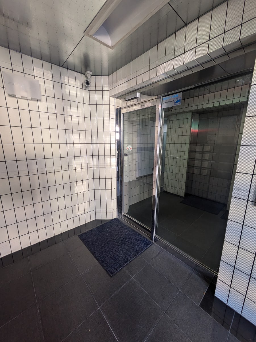 v20250520150706/fresh/building/J00100359875_13