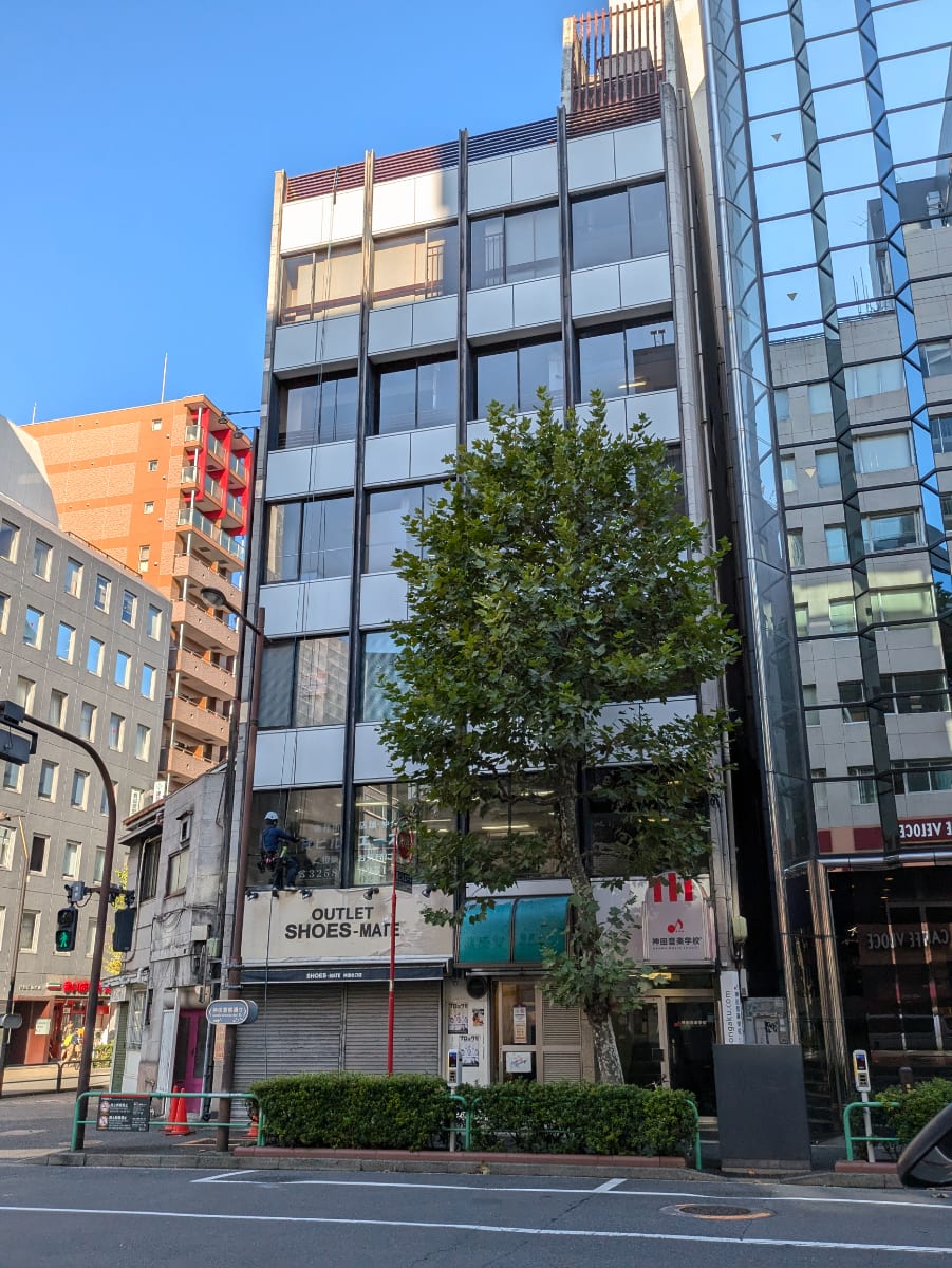 v20250520150706/fresh/building/J00100376406_1