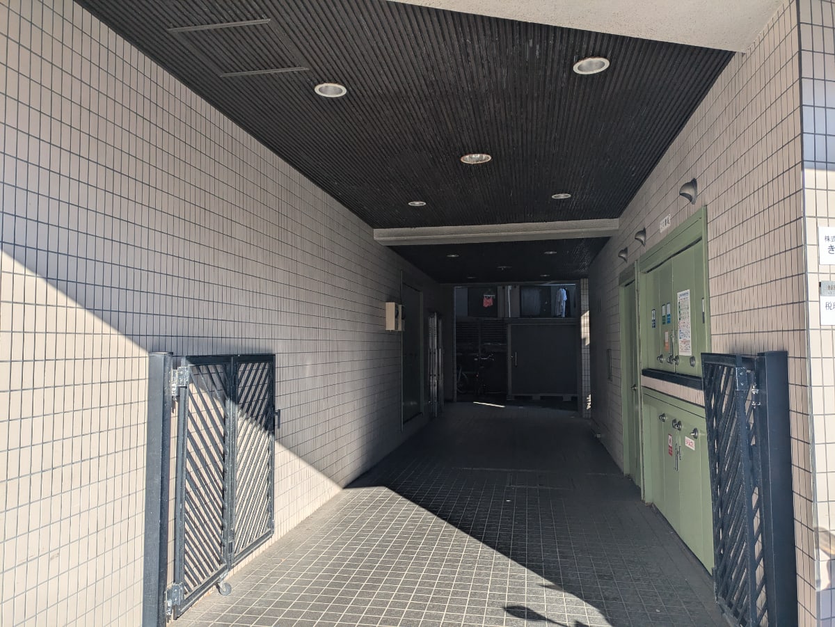 v20250520150706/fresh/building/J00100387853_3