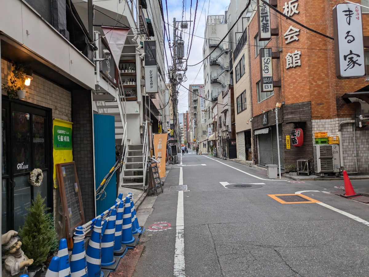 v20250520150706/fresh/building/J00100401587_7
