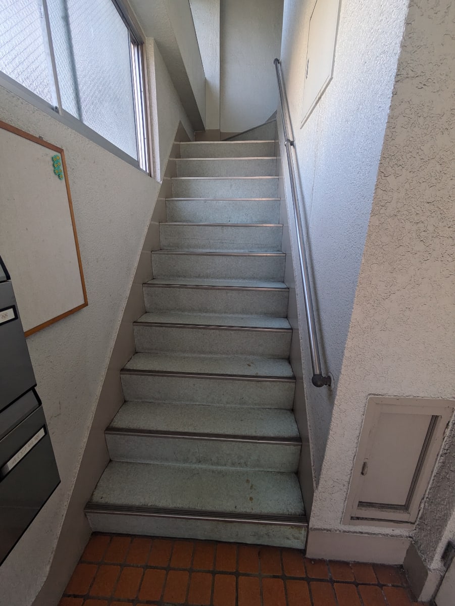 v20250520150706/fresh/building/J00100404719_4
