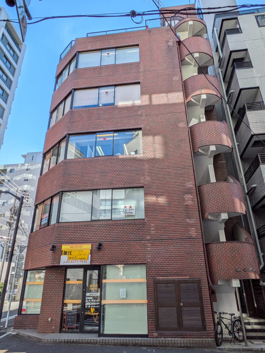 v20250530150901/fresh/building/J00100382675_5