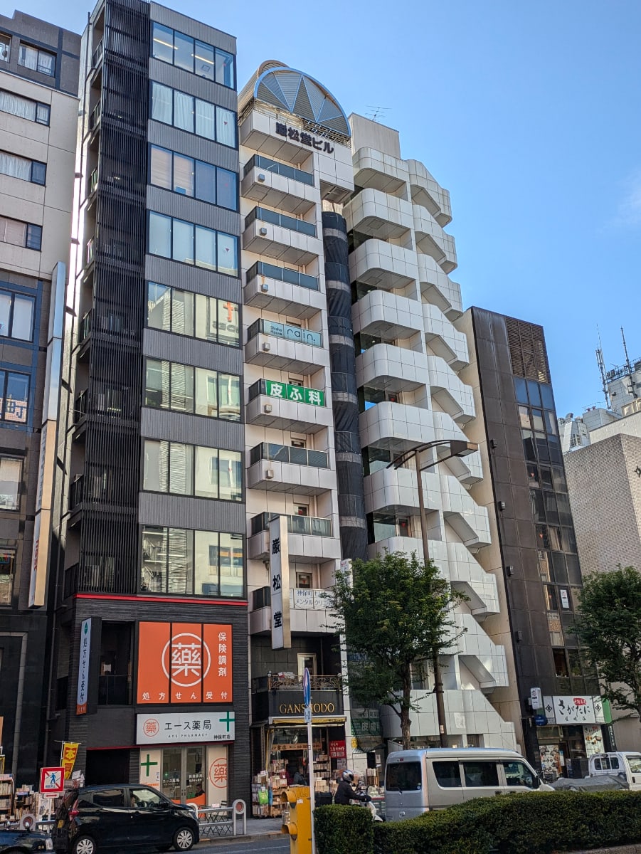 v20250530150901/fresh/building/J00100384307_6
