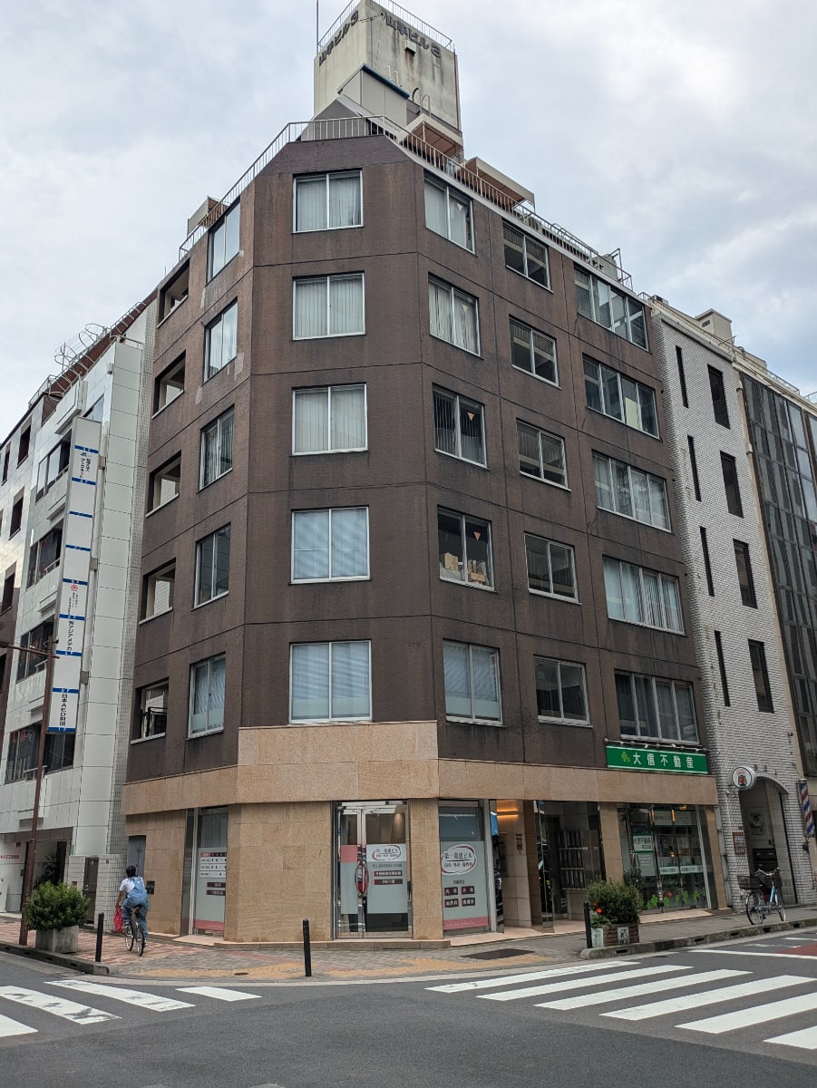 v20250530150901/fresh/building/J00100388909_1