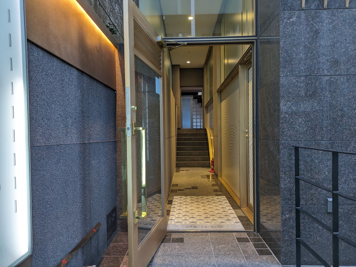 v20250601150545/fresh/building/J00100377749_14