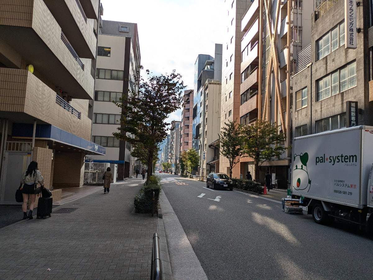 v20250601150545/fresh/building/J00100383056_11