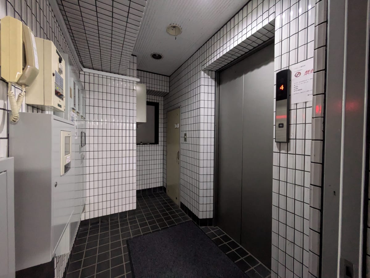v20250601150545/fresh/building/J00100383056_4