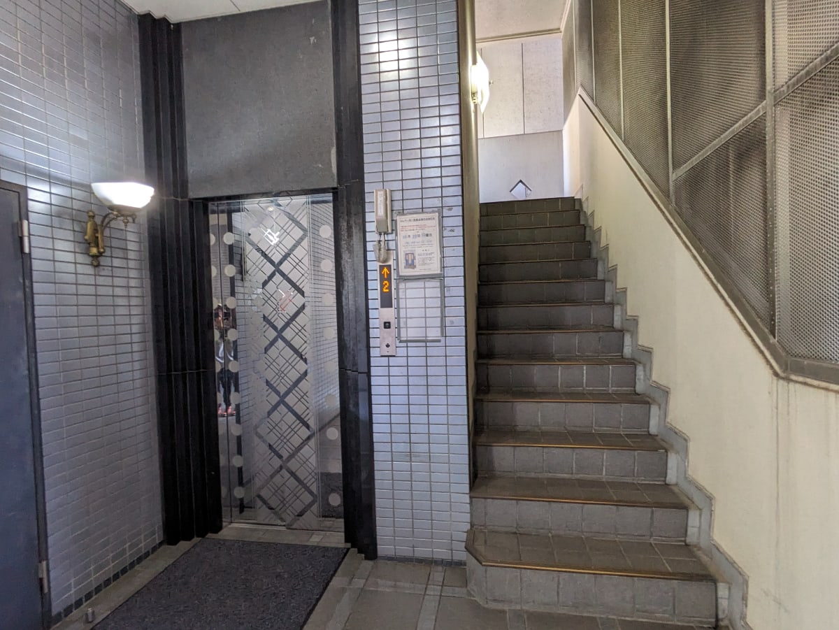 v20250601150545/fresh/building/J00100387258_17