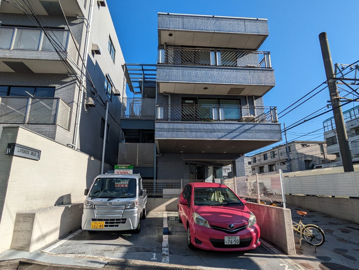 v20250601150545/fresh/building/J00100387487_6