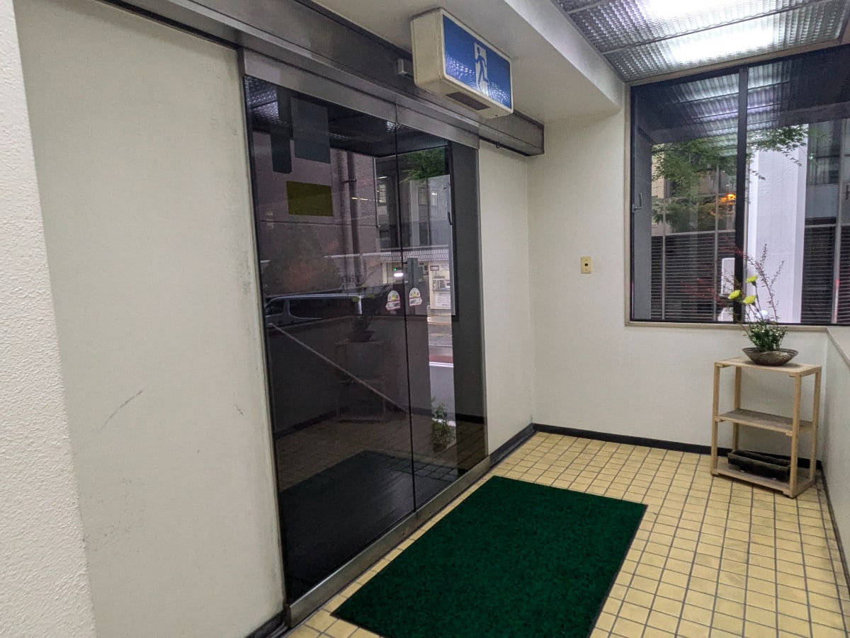v20250601150545/fresh/building/J00100388916_10