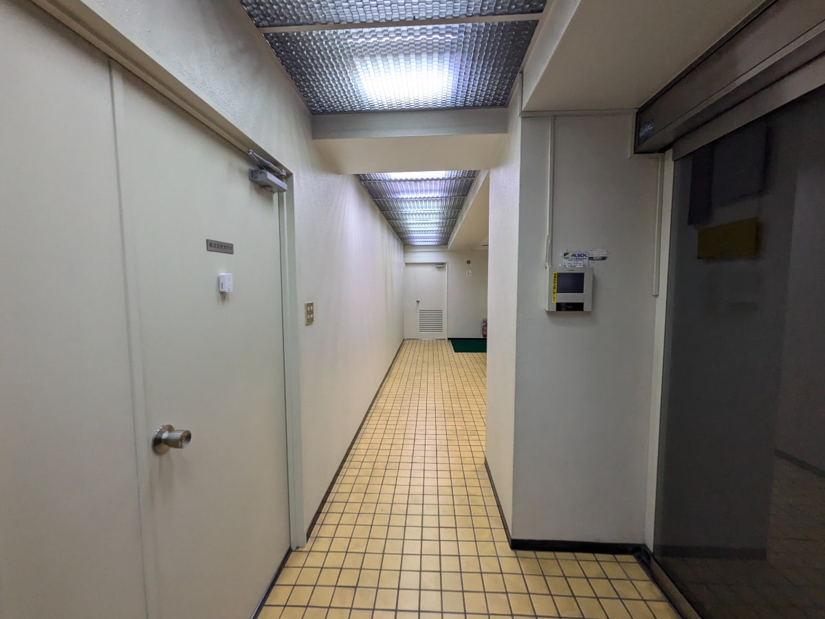 v20250601150545/fresh/building/J00100388916_11