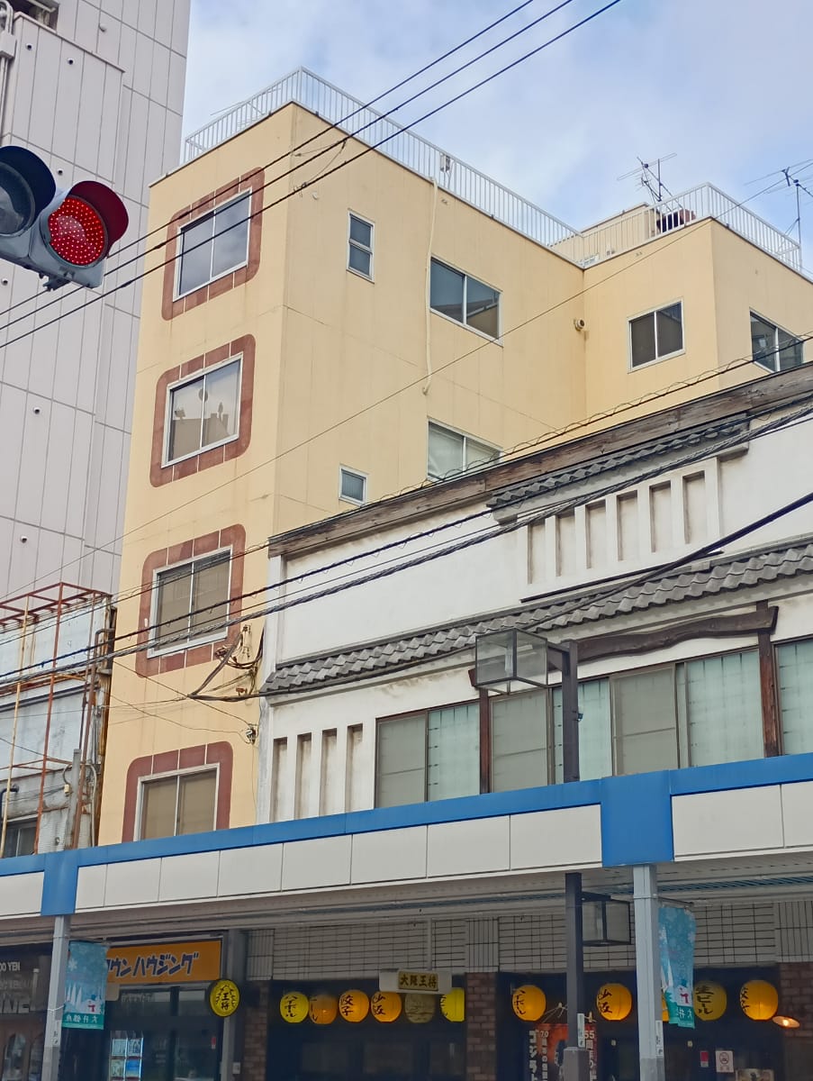 v20250601150545/fresh/building/J00100397935_5