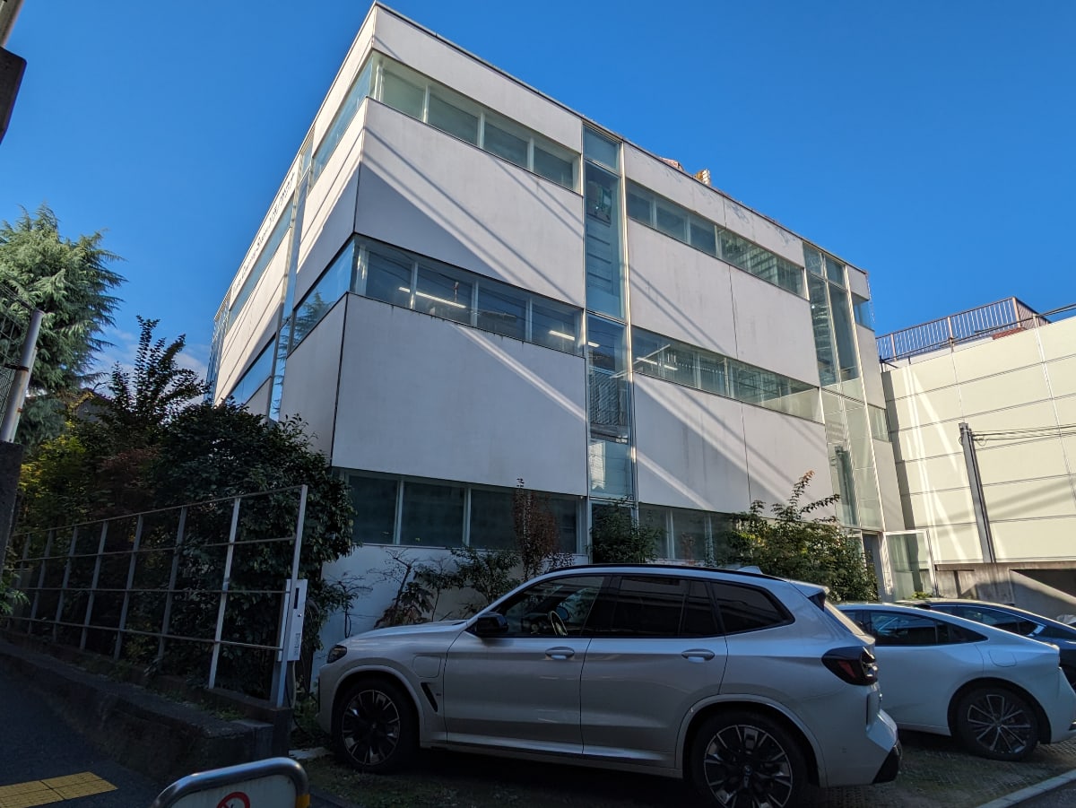v20250601150545/fresh/building/J00100405323_1