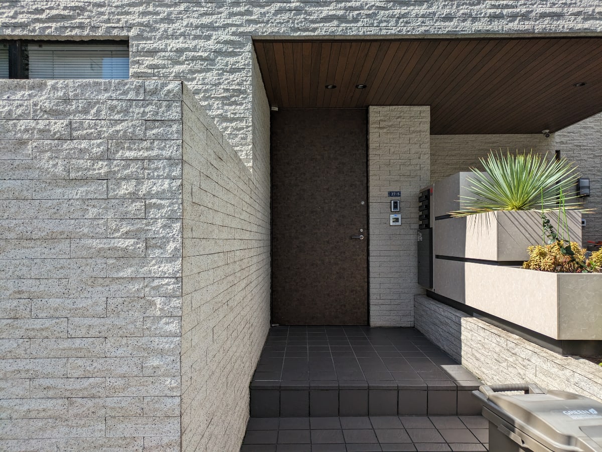 v20250601150545/fresh/building/J00100429899_3