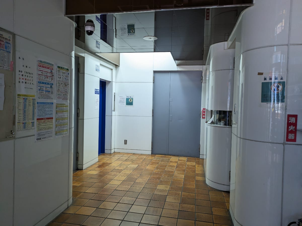 v20250602150701/fresh/building/J00100375658_12