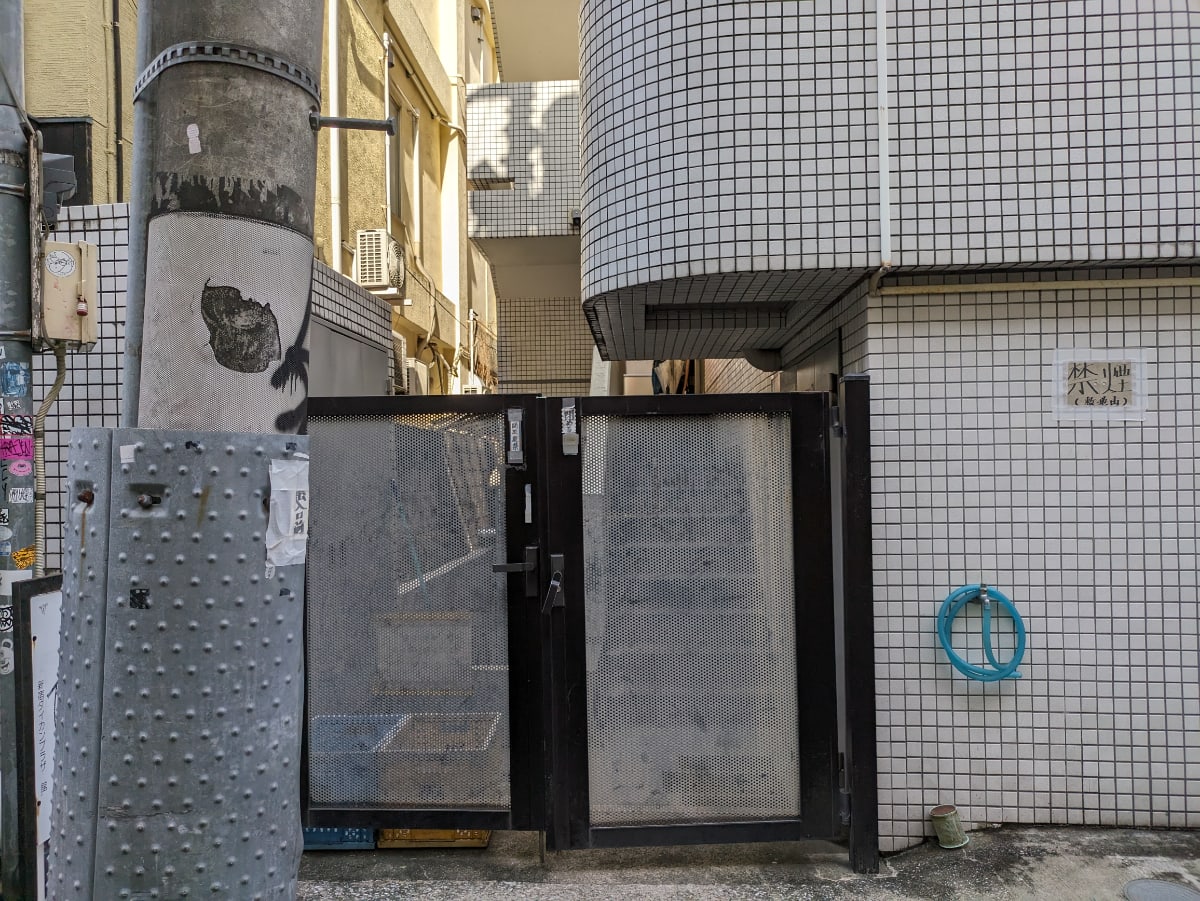v20250602150701/fresh/building/J00100375658_8
