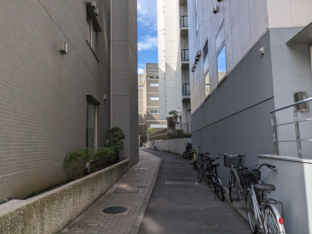 v20250602150701/fresh/building/J00100420453_17