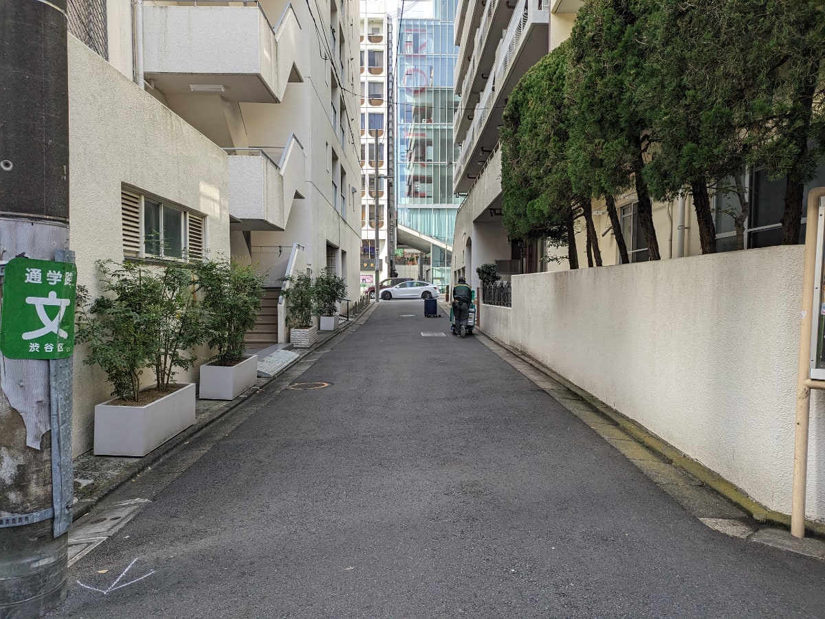 v20250603150701/fresh/building/J00100364399_15