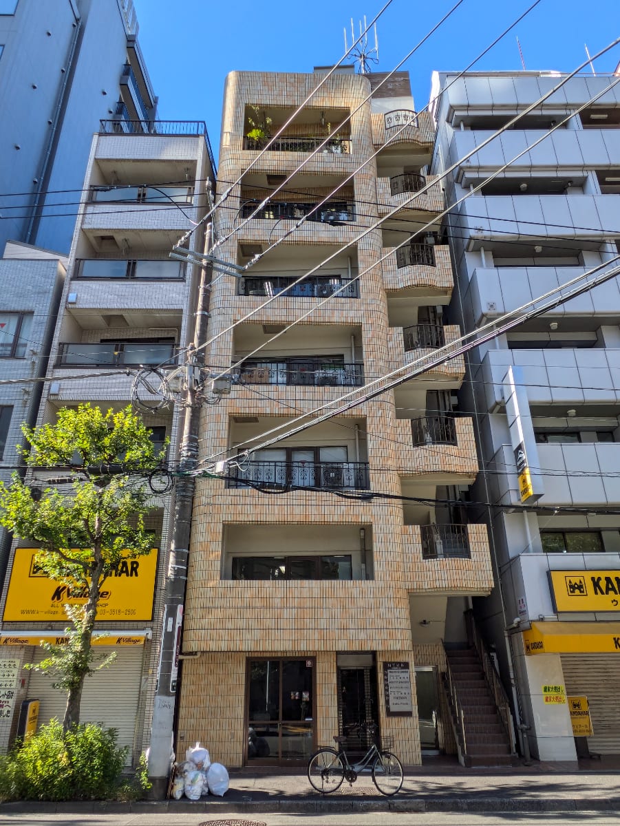 v20250603150701/fresh/building/J00100370596_1