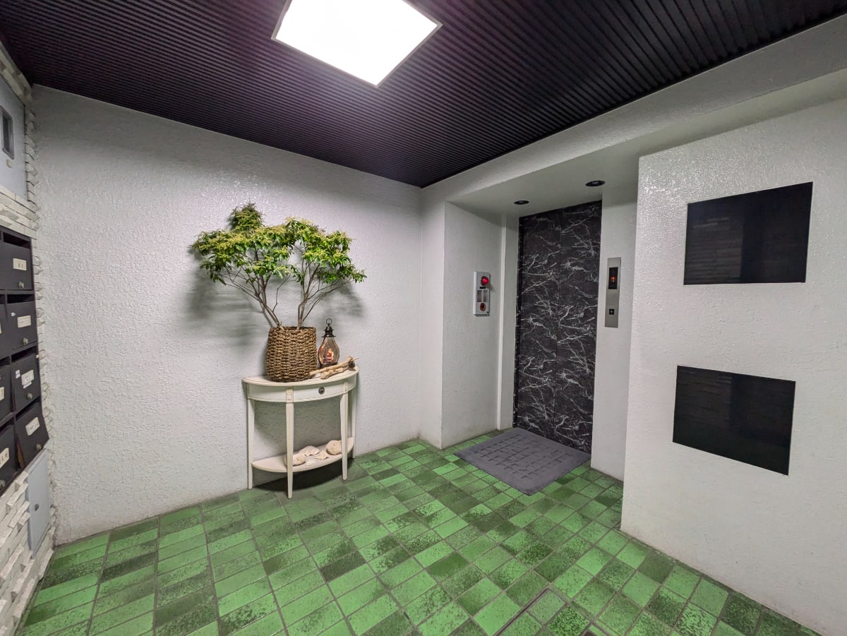 v20250603150701/fresh/building/J00100375546_4