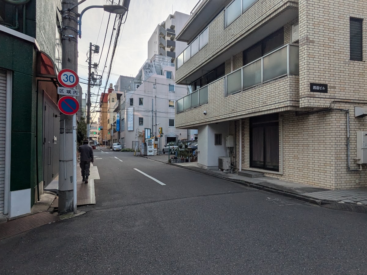 v20250603150701/fresh/building/J00100386489_8