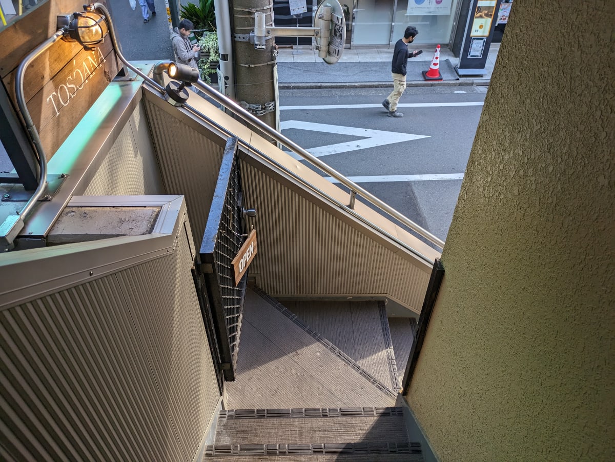 v20250603150701/fresh/building/J00100387668_12