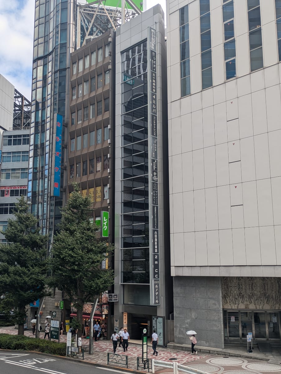 v20250603150701/fresh/building/J00100388437_7