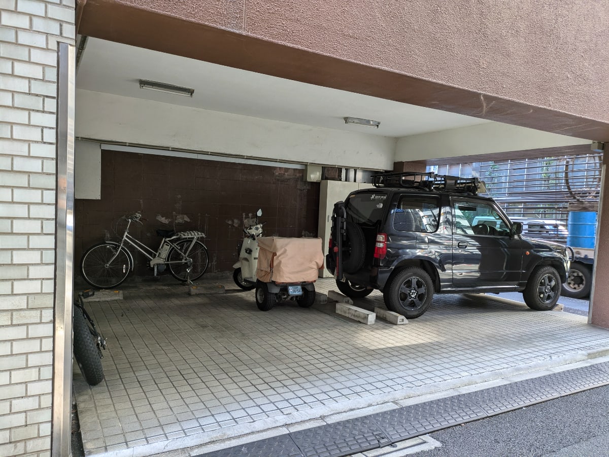 v20250603150701/fresh/building/J00100393055_11
