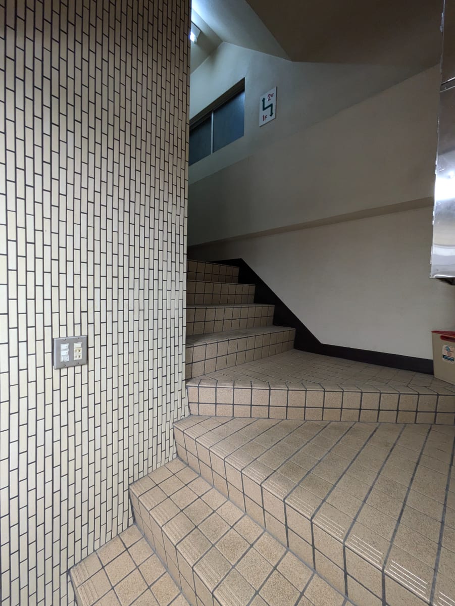 v20250603150701/fresh/building/J00100393055_14