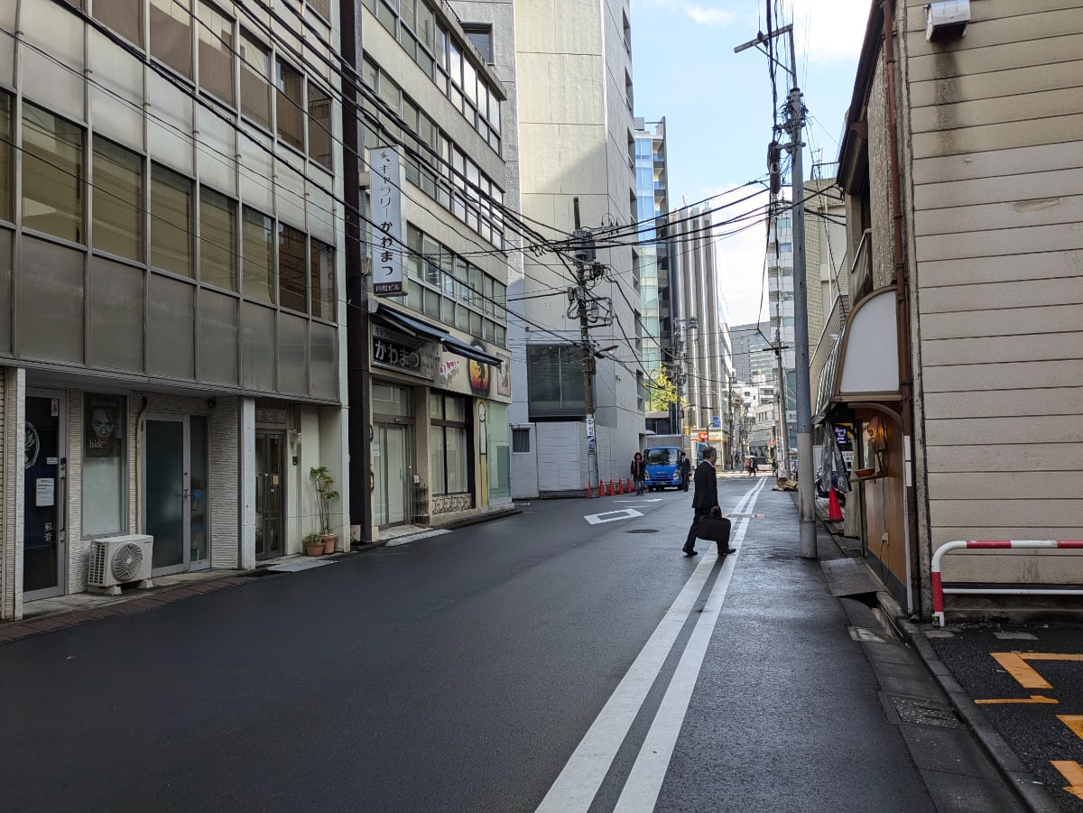 v20250603150701/fresh/building/J00100393318_10