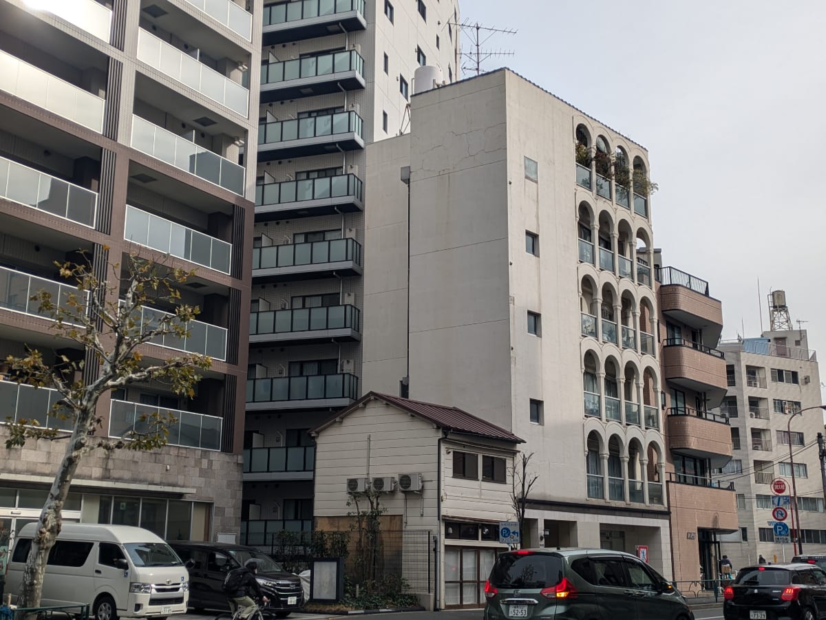v20250603150701/fresh/building/J00100397969_6