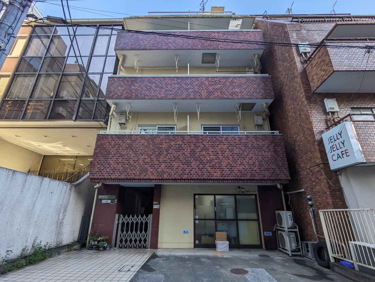 v20250603150701/fresh/building/J00100406134_1