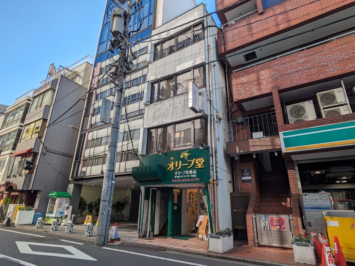 v20250603150701/fresh/building/J00100415162_5