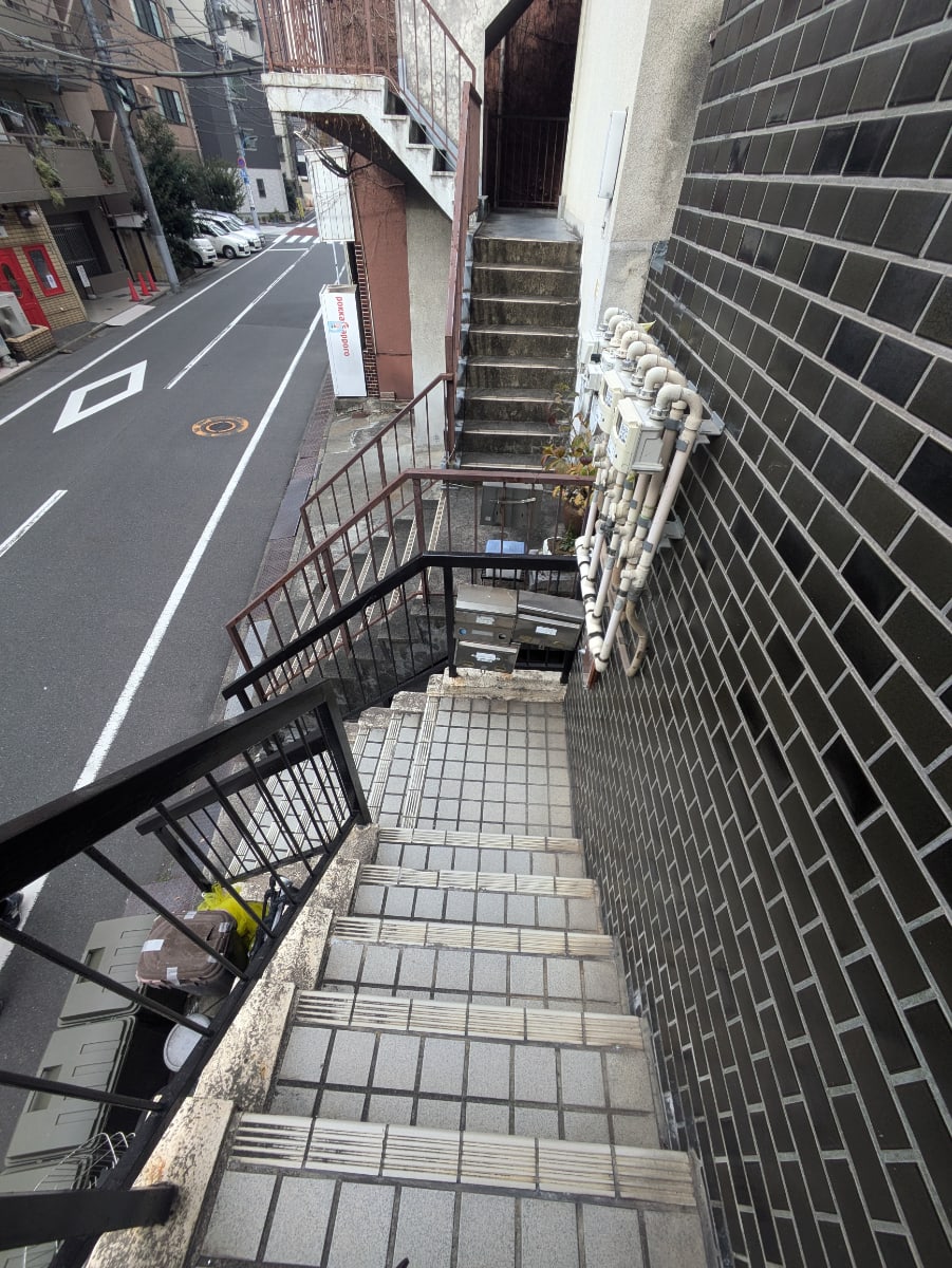 v20250603150701/fresh/building/J00100421576_9