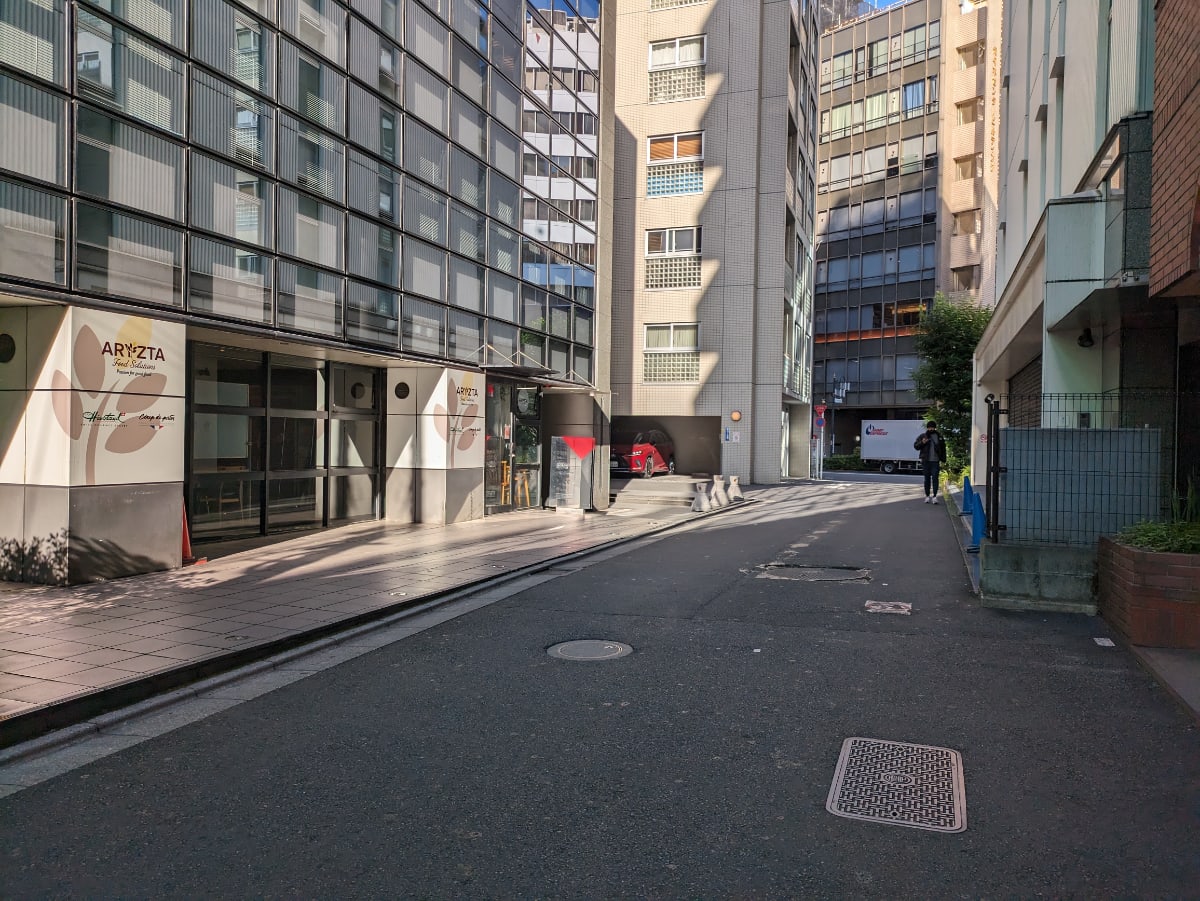 v20250604150702/fresh/building/J00100378395_12