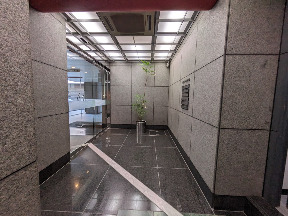 v20250604150702/fresh/building/J00100378395_9