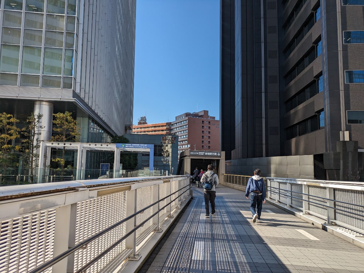 v20250604150702/fresh/building/J00100404344_23
