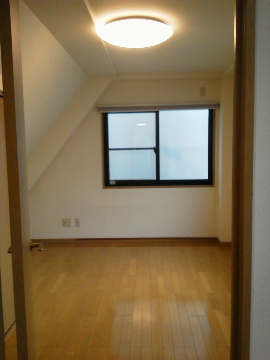 v20250604154715/fresh/room/J00102195822_4