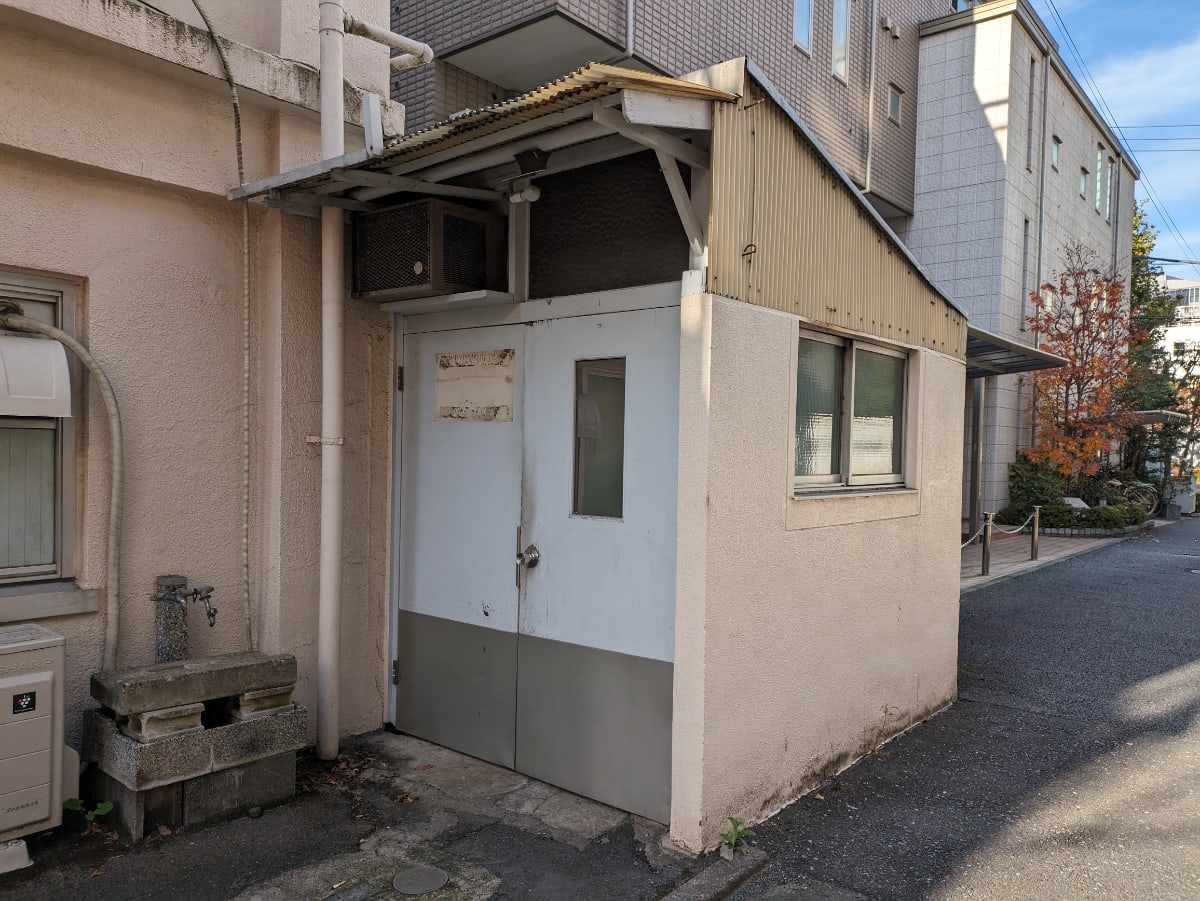 v20250606150704/fresh/building/J00100403752_12