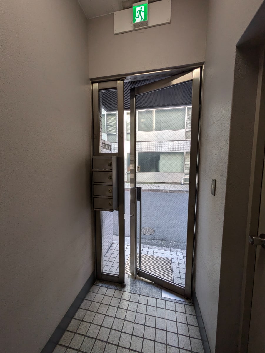 v20250607150541/fresh/building/J00100401389_9