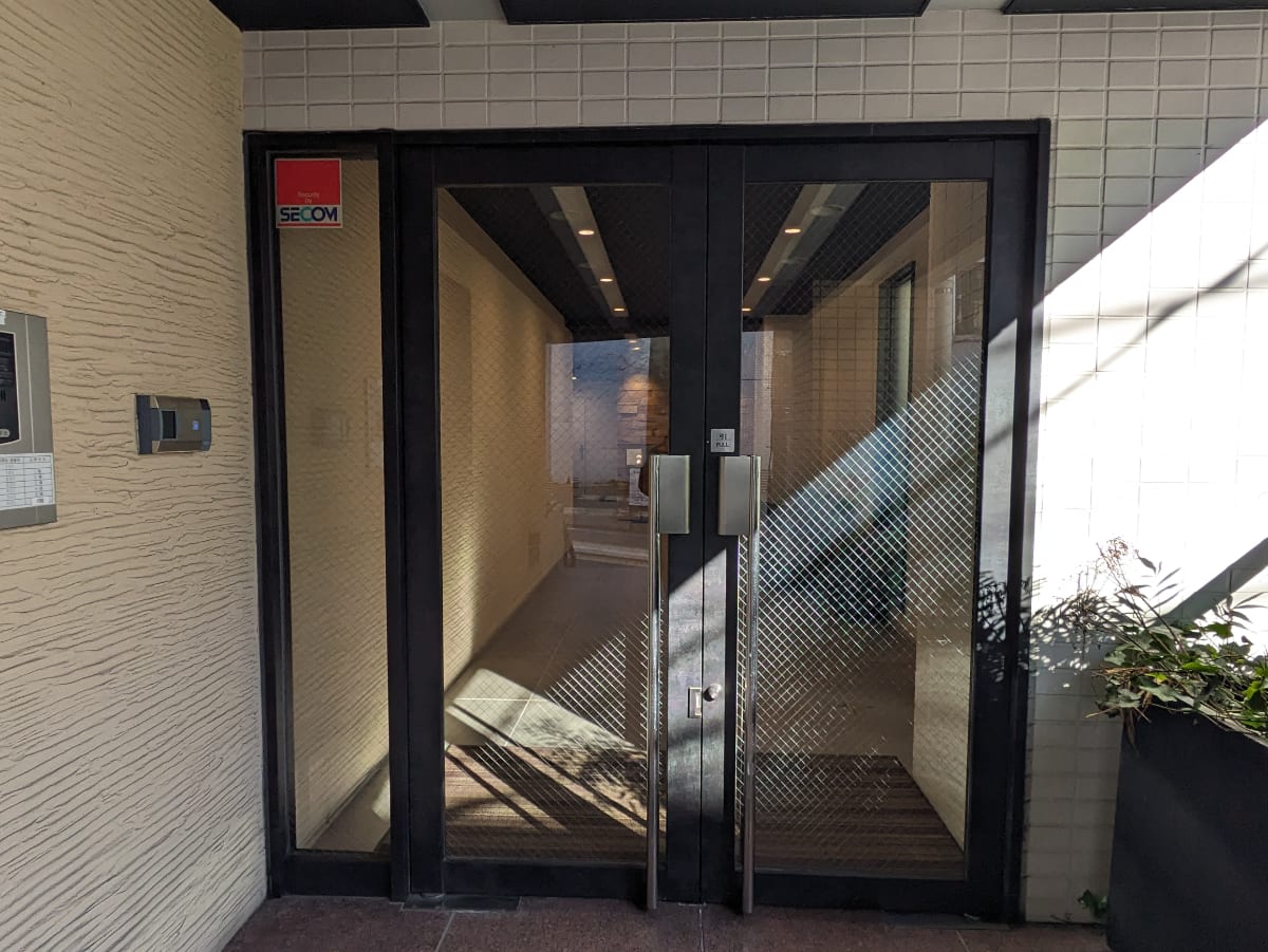 v20250608150552/fresh/building/J00100391922_23