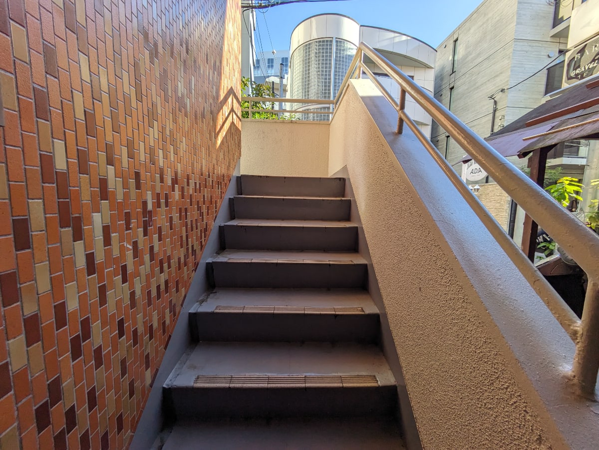 v20250609150705/fresh/building/J00100403240_4
