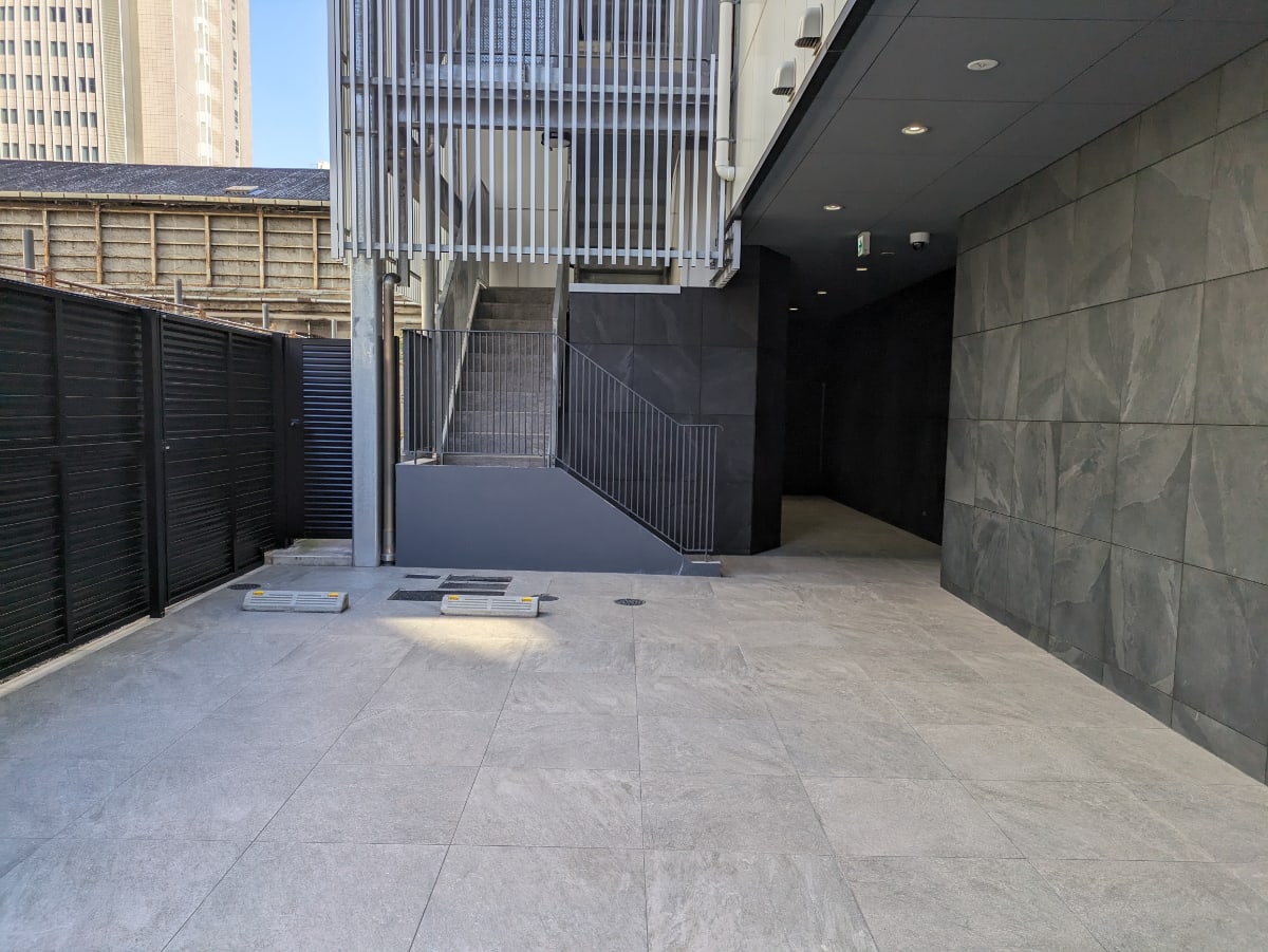 v20250609150705/fresh/building/J00100498844_9