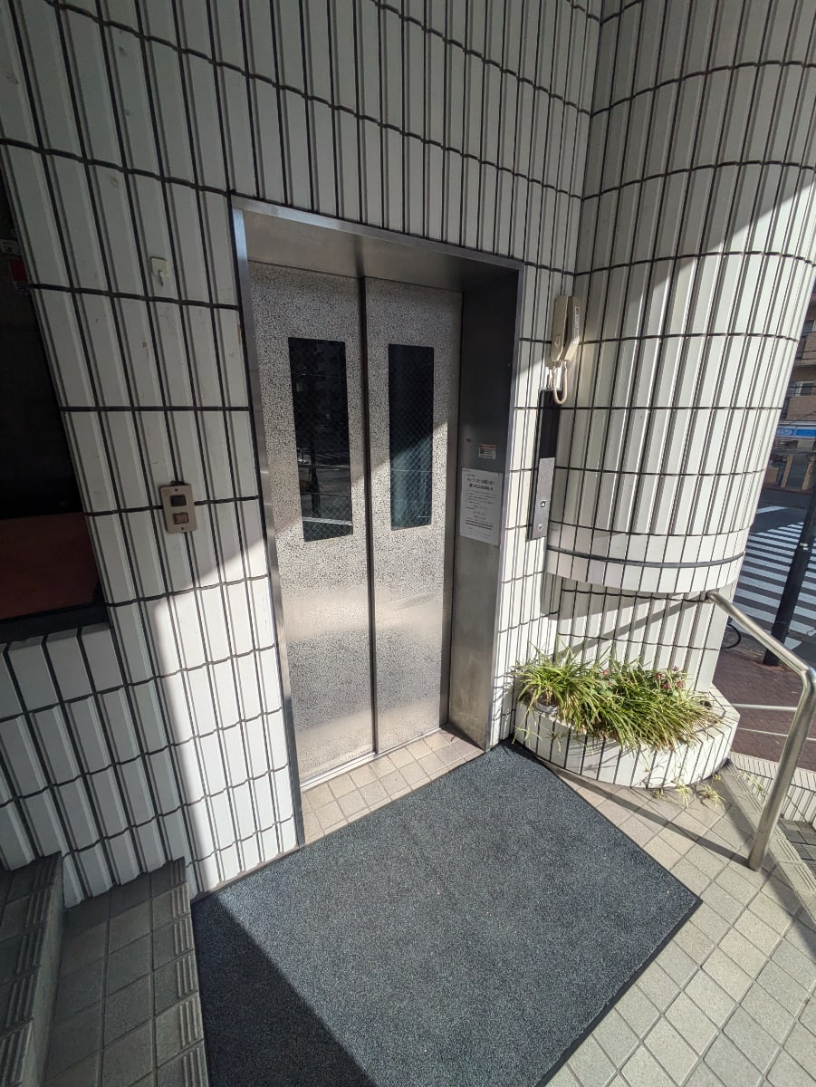 v20250611023000/fresh/building/J00100386496_4