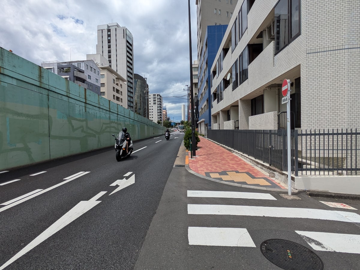 v20250611023000/fresh/building/J00100428814_2