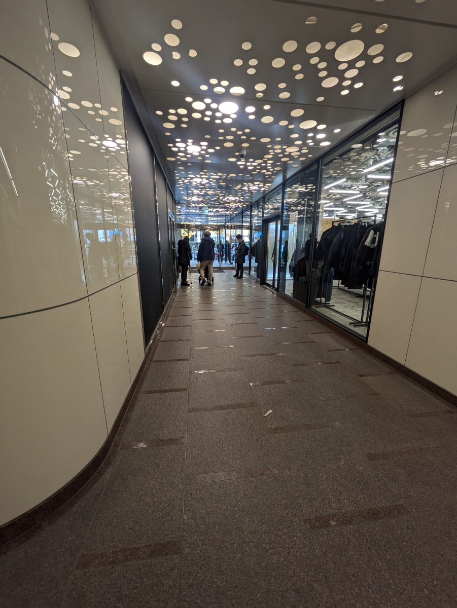 v20250611150814/fresh/building/J00100390337_12