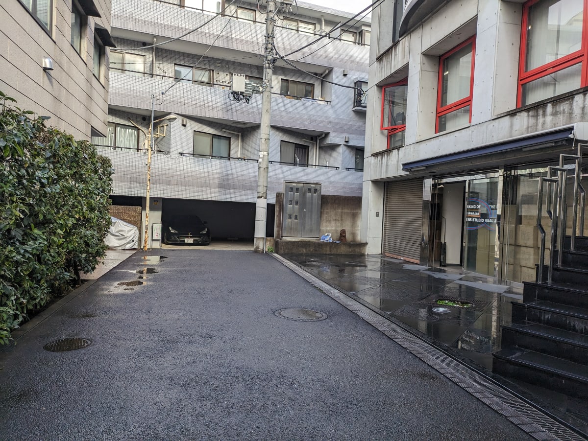 v20250611150814/fresh/building/J00100406030_2