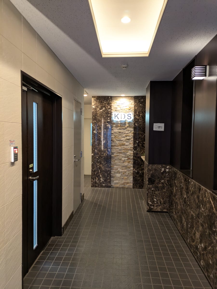 v20250611150814/fresh/building/J00100419421_8