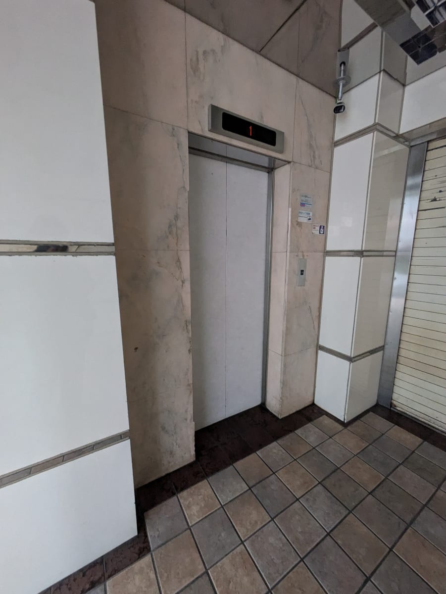 v20250611150815/fresh/building/J00100356960_4