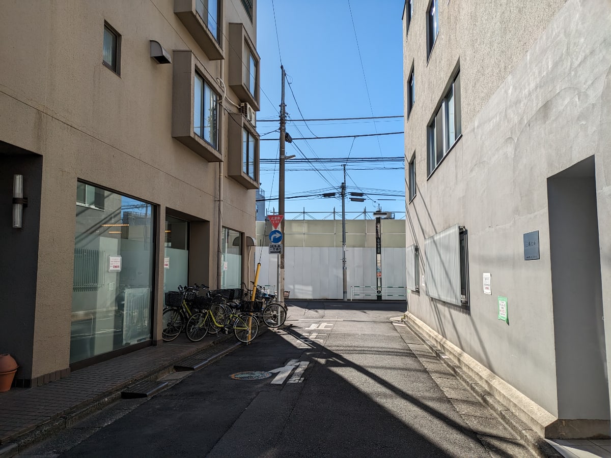 v20250611150815/fresh/building/J00100370517_13
